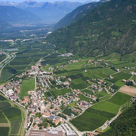 Pension Runer Terlano Bagian luar foto